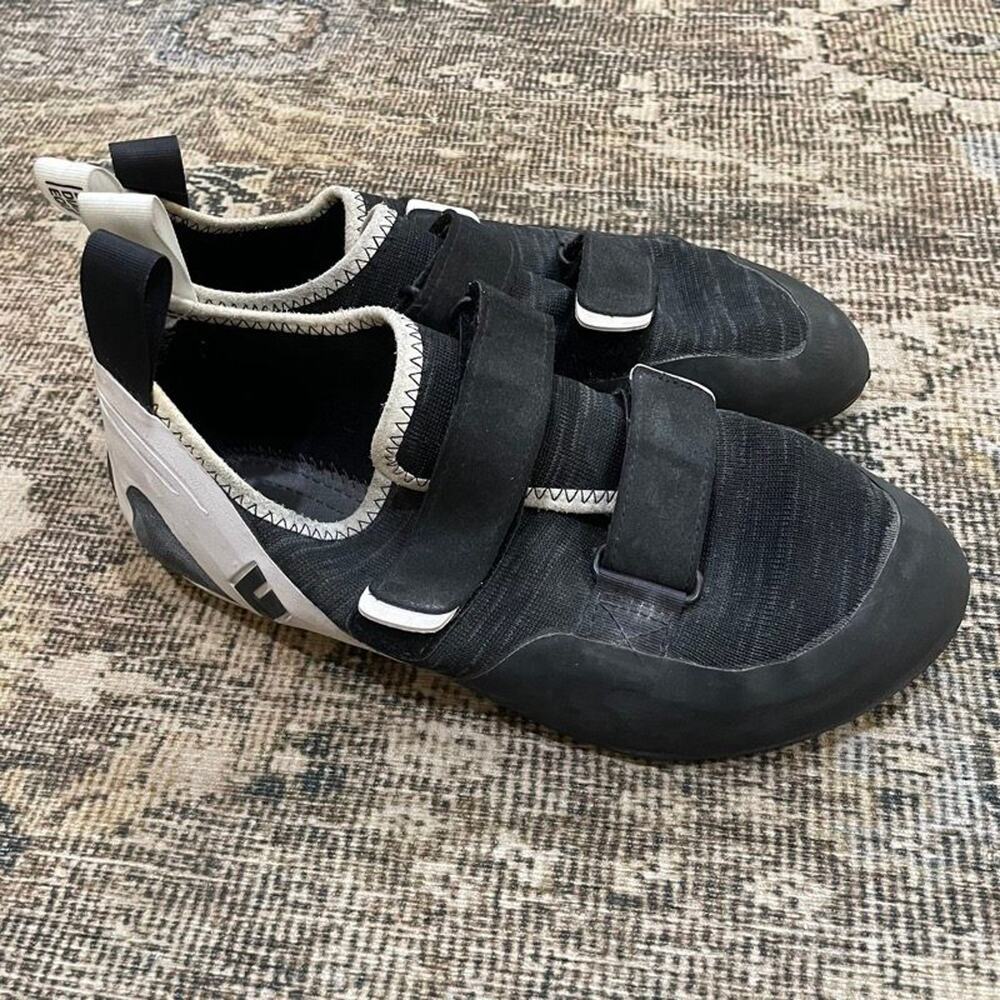Black Diamond Momentum Climbing Shoes Mens 10 Black Dual Strap Rock Bouldering